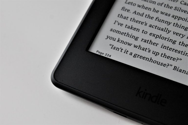 Kindle Paperwhite por preço imbatível: Vale a pena investir em um modelo recondicionado em 2024?