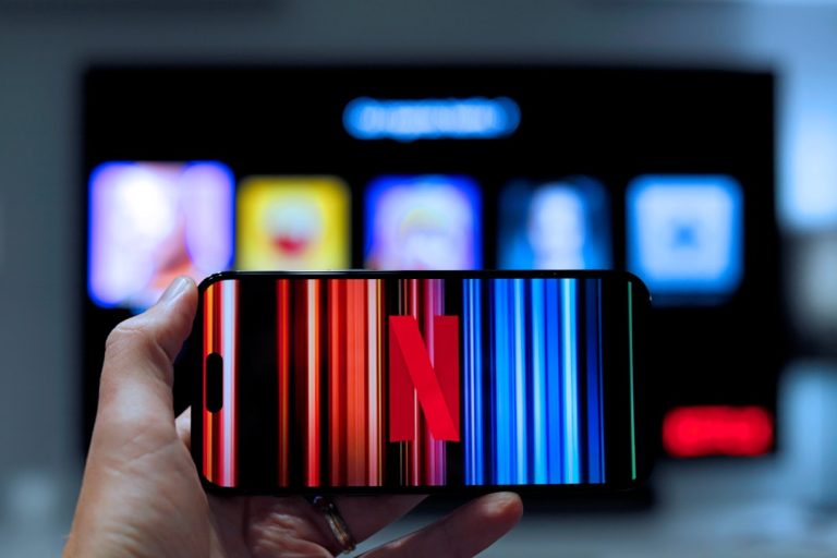 Netflix se transforma: Conheça o novo feed vertical e a revolução da IA no streaming