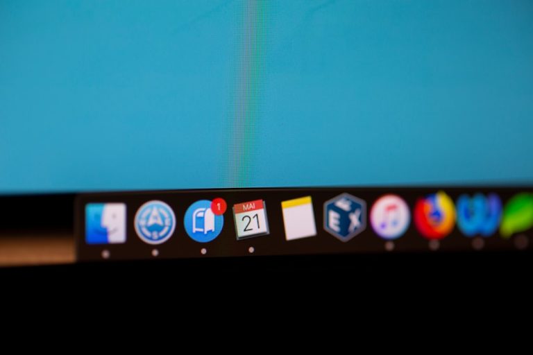 A Nova Era dos PCs: Como a Inteligência Artificial está Transformando seu Desktop em um Superassistente