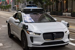 O Choque de Realidade dos Robotaxis: A Promessa da Autonomia Enfrenta as Ruas do Mundo Real