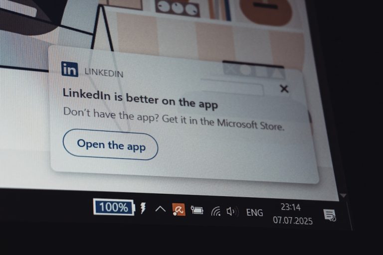 O Fim dos Apps Engessados: Como a Revolução do Software Pessoal vai Transformar sua Casa e Rotina