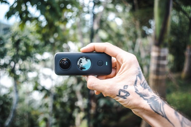 Insta360 Go 3S ganha visual retrô: Vale a pena o novo visor óptico “vintage”?