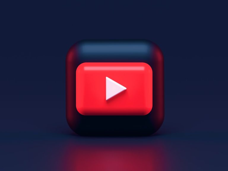 YouTube Shorts na TV: Por que o formato vertical está conquistando a tela da sala?