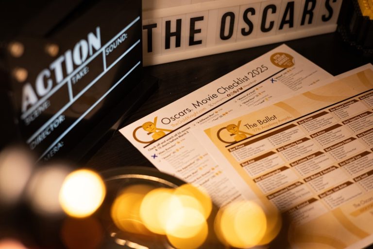 O Fim da Linha para os Robôs no Tapete Vermelho? Oscar Proíbe Atores e Roteiros Gerados por IA