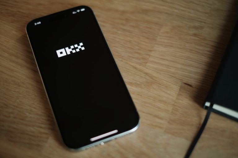 O Futuro da Economia Autônoma: OKX Cria Plataforma Onde Robôs de IA Contratam e Pagam uns aos Outros