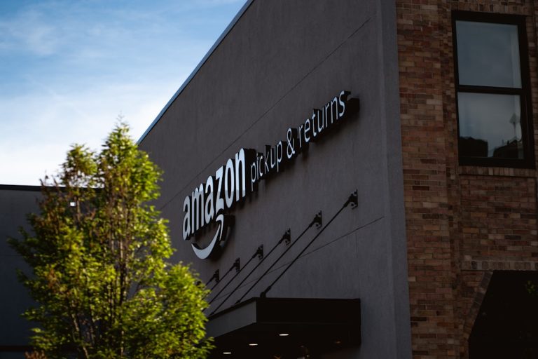 O Futuro do Trabalho? Amazon Atualiza Robô Proteus para Conversar de Forma Natural com Humanos