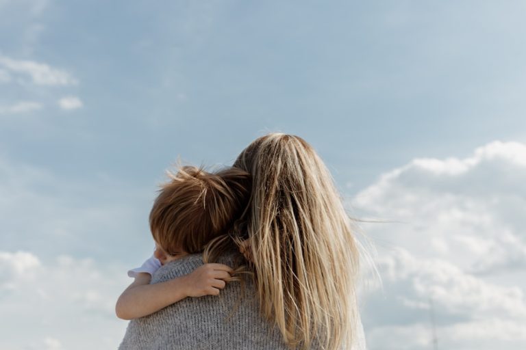 O Lado Sombrio da IA Aberta: Como Ferramentas no Hugging Face Estão Sendo Usadas para Gerar Deepfakes Sem Consentimento