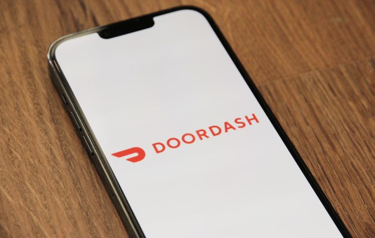 DoorDash Obtém Homologação e Prepara Lançamento de Frota Própria de Drones de Entrega