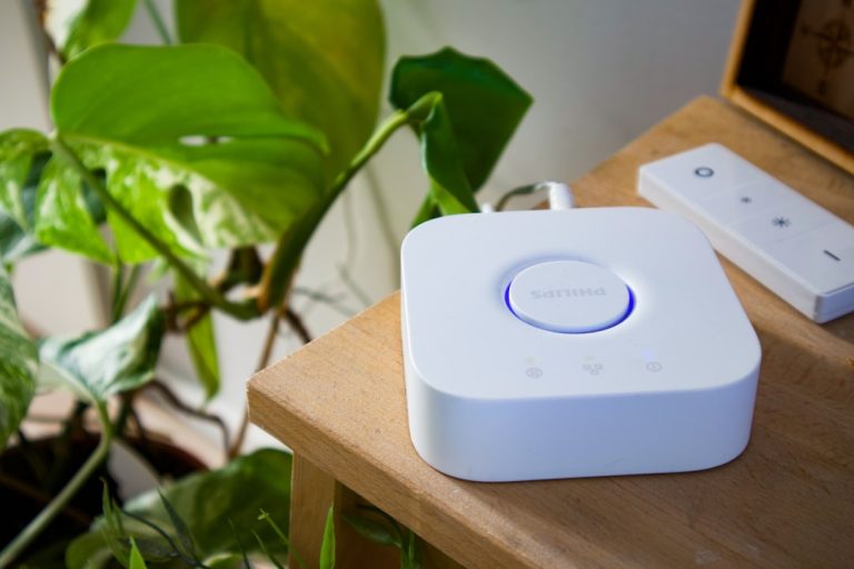 O Segredo da Philips Hue: Por que Ela Continua Sendo a Rainha da Casa Inteligente