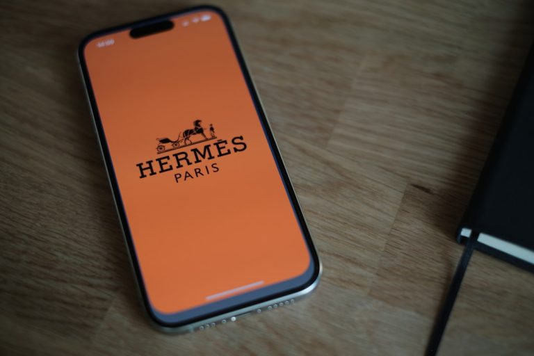 O futuro da inteligência artificial open-source: Nous Research, criadora do Hermes, mira avaliação de US$ 1,5 bilhão