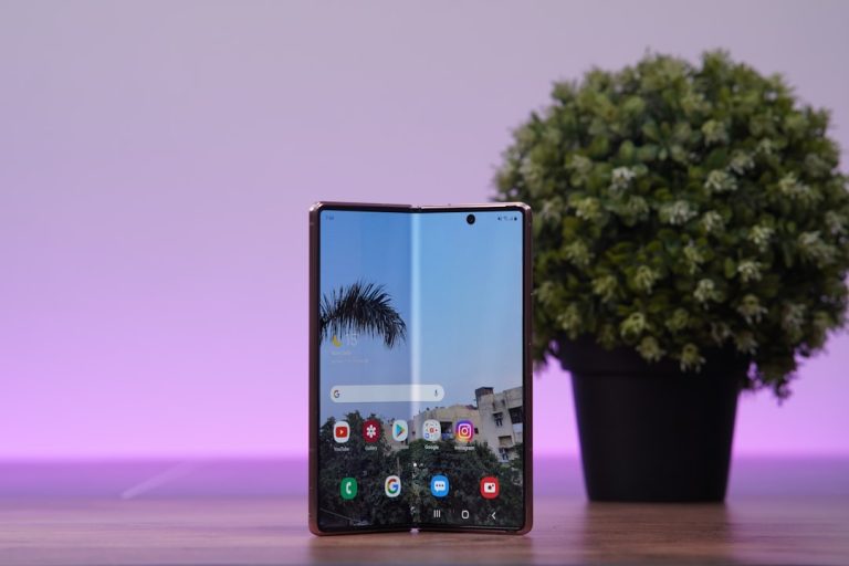 Samsung Galaxy Unpacked 2026: Z Fold 8 Mais Largo, Z Flip 8 e Novos Smartwatches Prometem Dominar o Mercado