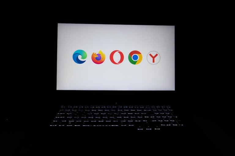 Bastidores da Cibersegurança: Por que o Google e Gigantes da Tecnologia Dão Codinomes a Grupos Hackers?