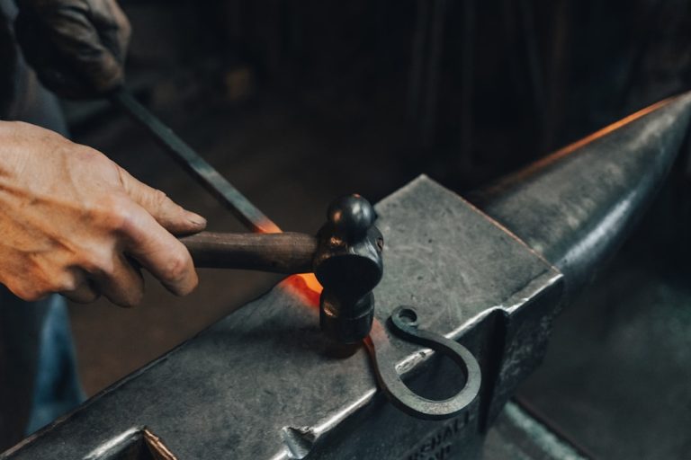 A Revolução da Validação de Software: Startup Blacksmith Multiplica Valor por 10 e Atinge US$ 550 Milhões