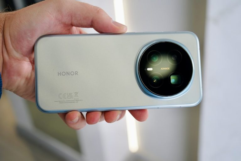 Um DJI Osmo Dentro do Celular? Conheça o Impressionante Honor Robot Phone