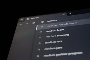 Google Discover Revoluciona Seu Feed: Agora Você Pode Ajustar o Conteúdo Conversando com IA